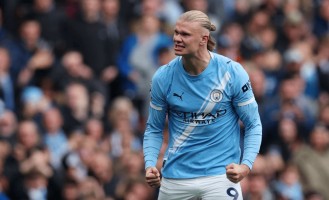 2-0！英超12.1亿豪门3连胜 神锋5分钟双响+连续11场破门狂轰21球