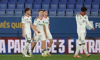 巴萨2025年西甲联赛火力全开：36场比赛打进100球的秘密